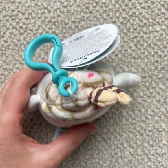 NWT Sanrio Hello Kitty CINNAMOROLL Ice Cream Plush Clip Keychain 3.5” RARE NEW - Picture 3 of 4